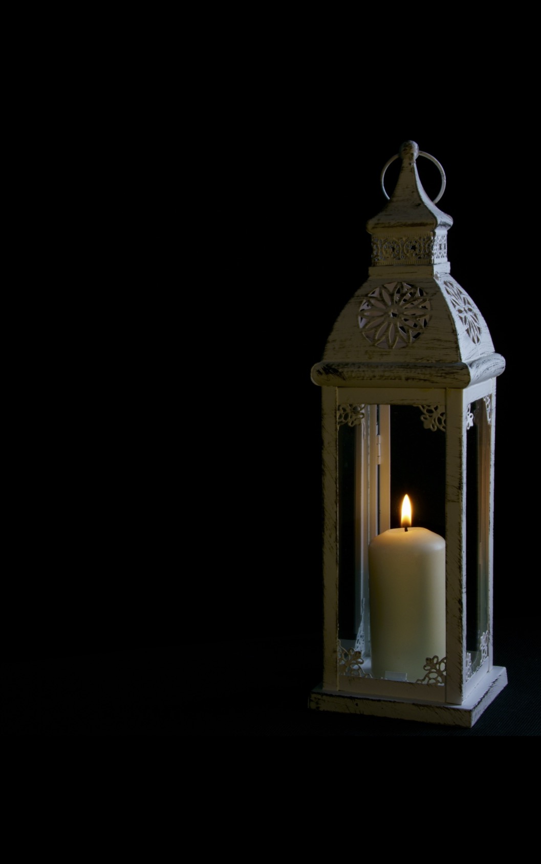 //www.mysticislandstories.com/wp-content/uploads/2024/12/The-Keepers-Lantern.jpg